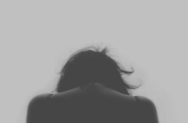 女性の顔写真
